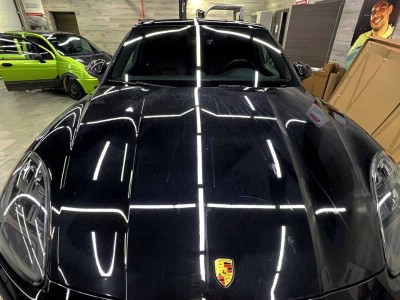 Замена и бронирование лобового стекла плёнкой Clearplex Porshe Cayenne