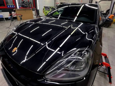 Замена и бронирование лобового стекла плёнкой Clearplex Porshe Cayenne