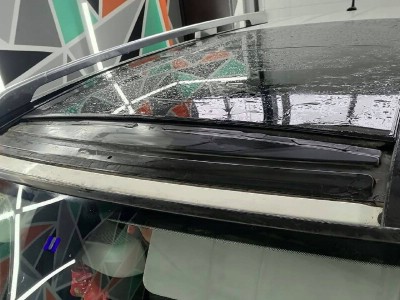 Замена передней части панорамной крыши на Mercedes GLK 2010-2015