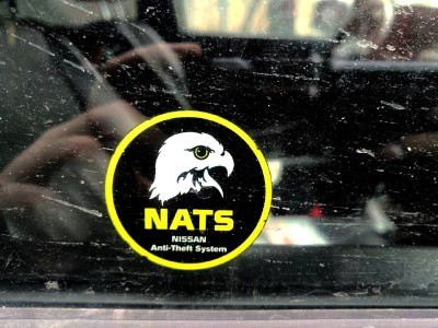 Замена заднего левого кузовного и заднего правого распашного стекол на Nissan Patrol Y61 1998-2010